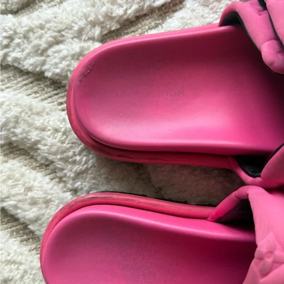Louis Vuitton Pink Sandals - Picture 6 of 6